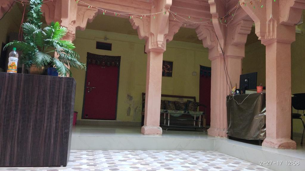 Radha Krishna Home Varanasi Eksteriør bilde
